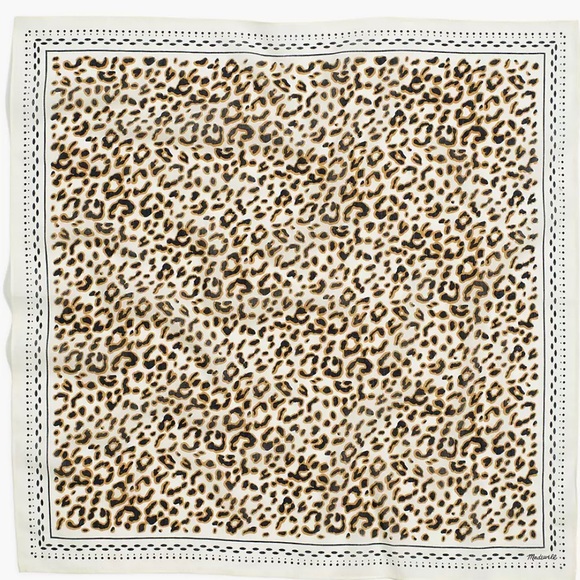 Bandana - Picture 4 of 9